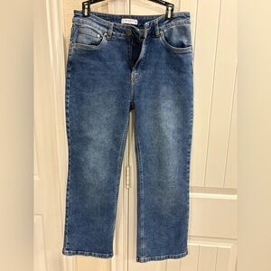 Arturo Calle Denim Cropped Jeans